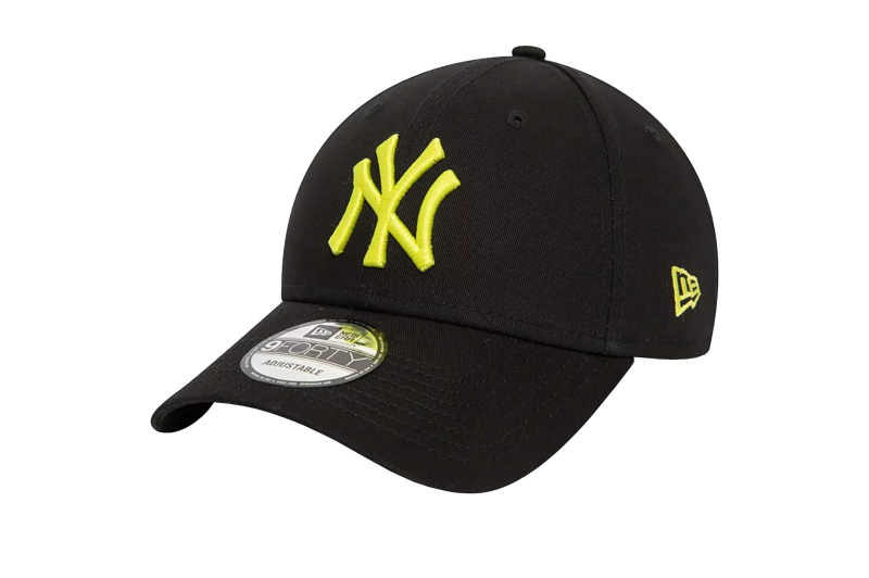 New Era League Essentials 940 New York Yankees Cap 60435203 New Era League Essentials 940 New York Yankees Cap 60435203