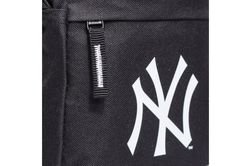 New Era MLB New York Yankees Side Bag 11942030 New Era MLB New York Yankees Side Bag 11942030