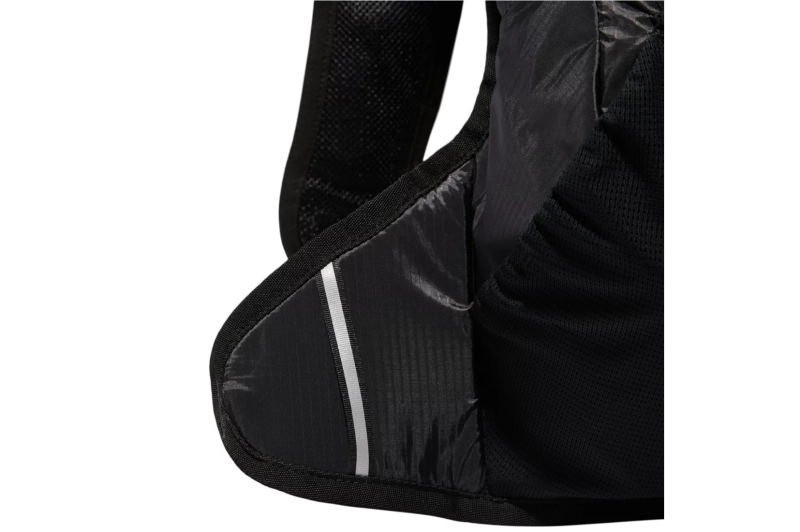 Asics Lightweight Running Backpack 2.0 3013A575-001 Asics Lightweight Running Backpack 2.0 3013A575-001
