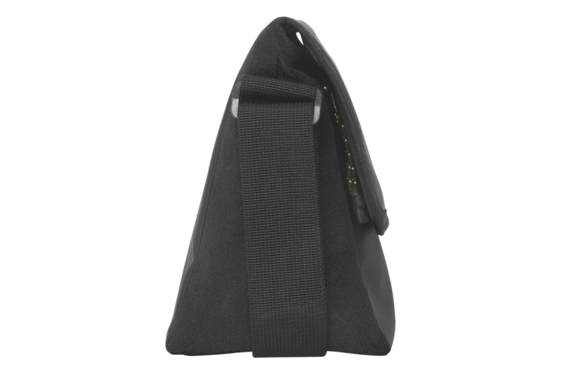 Caterpillar Detroit Courier Bag 83828-01 Caterpillar Detroit Courier Bag 83828-01
