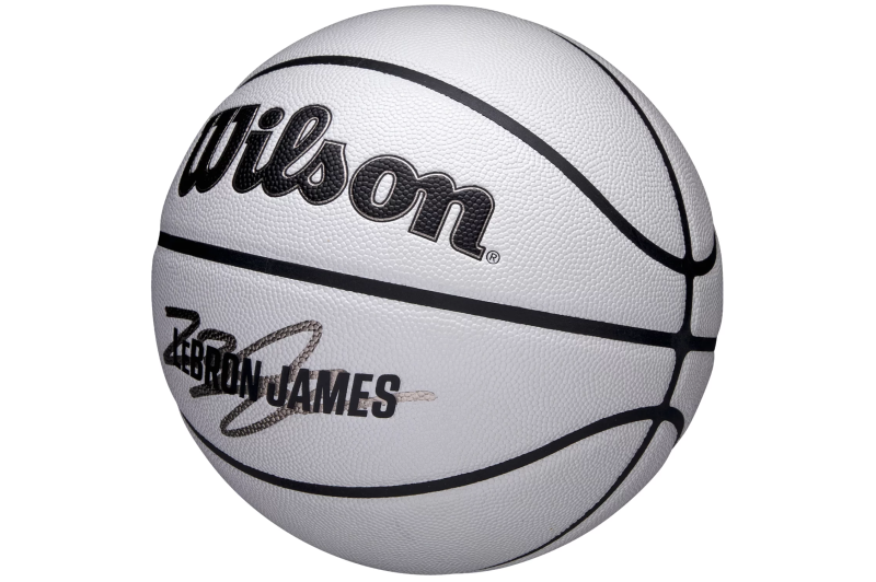 Wilson NBA Player Icon Uv Bskt Lebron WZ4030501XB Wilson NBA Player Icon Uv Bskt Lebron WZ4030501XB