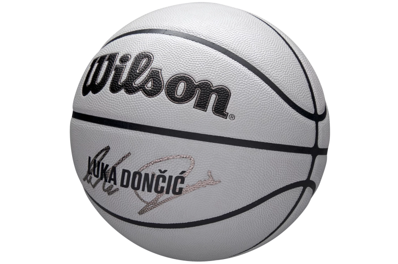 Wilson NBA Player Icon Uv Bskt Doncic WZ4030701XB Wilson NBA Player Icon Uv Bskt Doncic WZ4030701XB