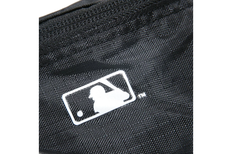 New Era MLB New York Yankees Waist Bag 60137393 New Era MLB New York Yankees Waist Bag 60137393